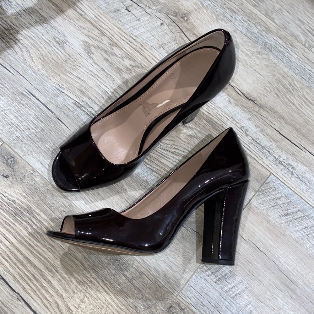 Vince Camuto Burgundy Patent Leather Heels